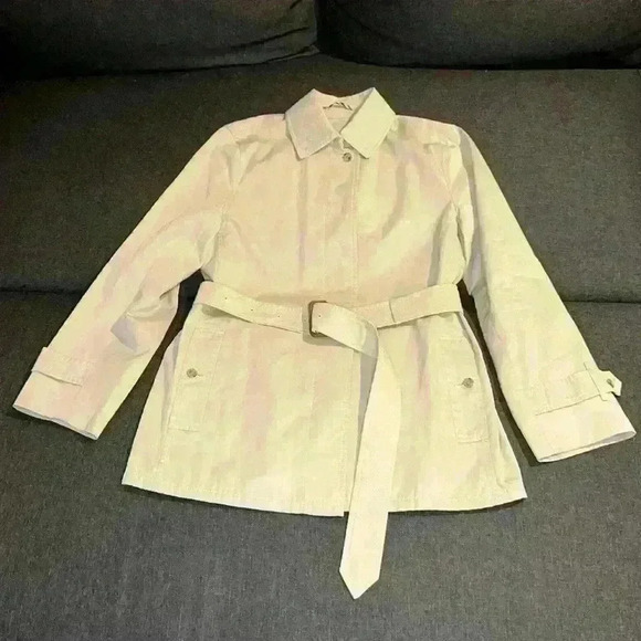 🔥 Burberry Coat 🔥 - Picture 3 of 6